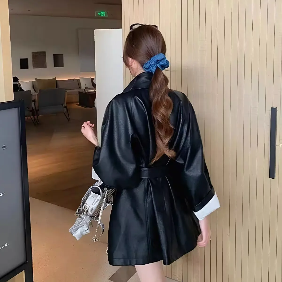 Chaqueta de cuero negra dulce y fresca para mujer, abrigo cortavientos de piel sintética ajustado con temperamento, Top medio largo para primavera y otoño