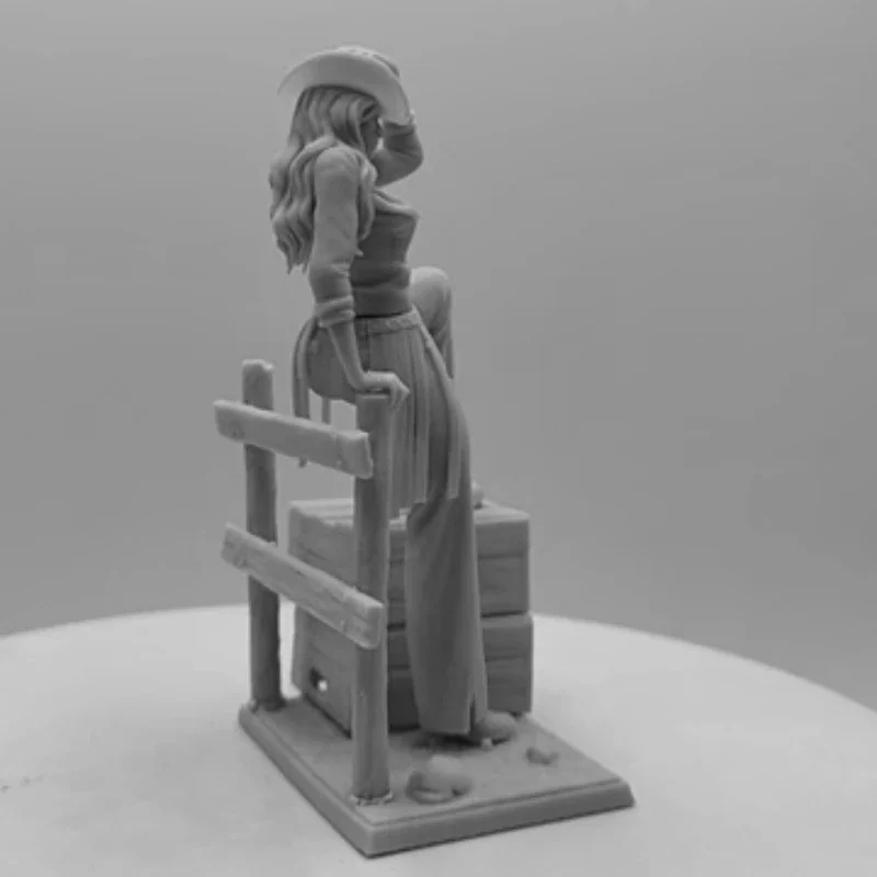 Beauty Series 1/24 Scale Resin Figure Model Kit Resting Cowgirl Pam Miniature GK Statue Unassembled and Unpainted 3D Printed Toy