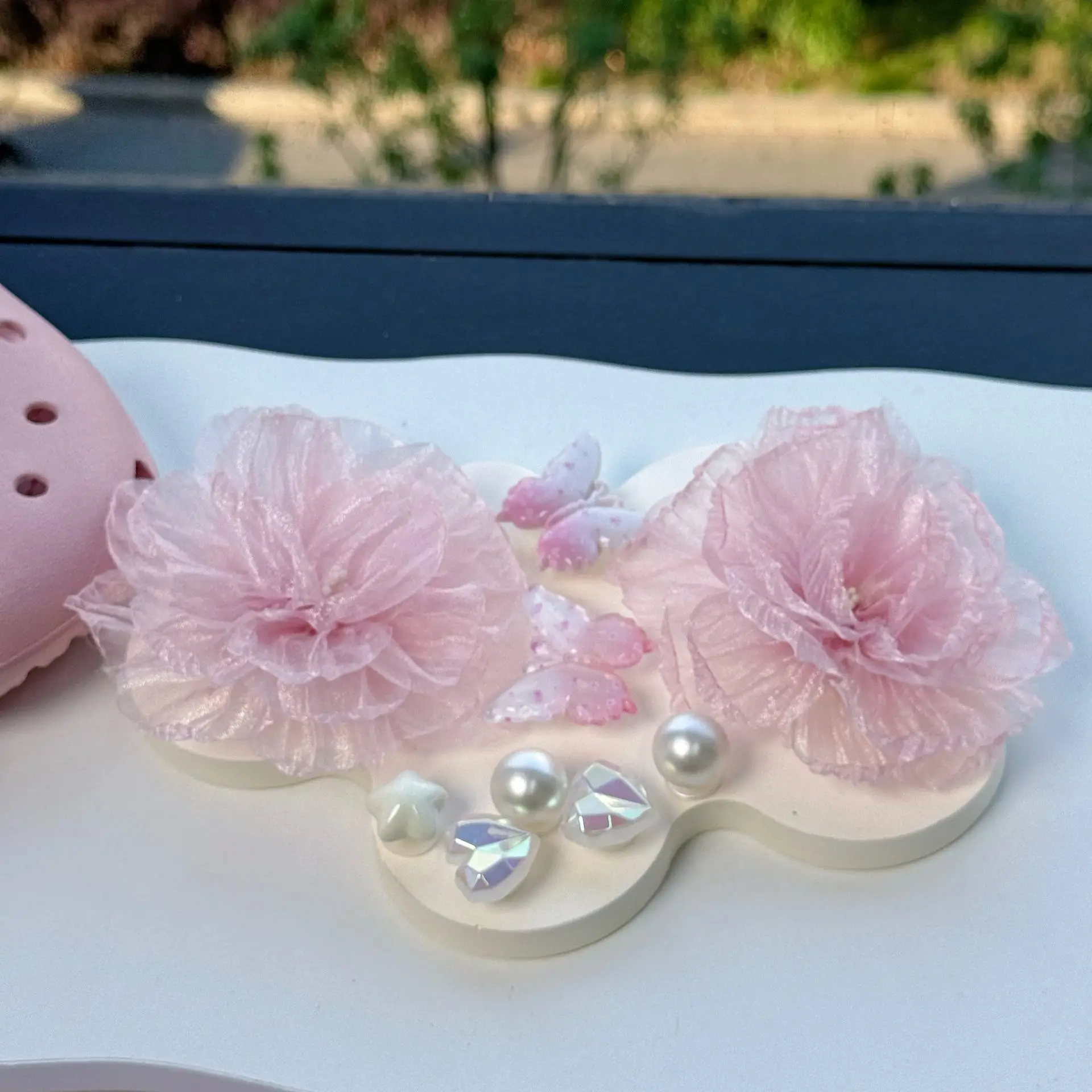Elegant Korean Chiffon Flower Clog Decorations Women Sweet Pearl Crystal Ballet Charms Set Woman Adjustable Shoe Accessories