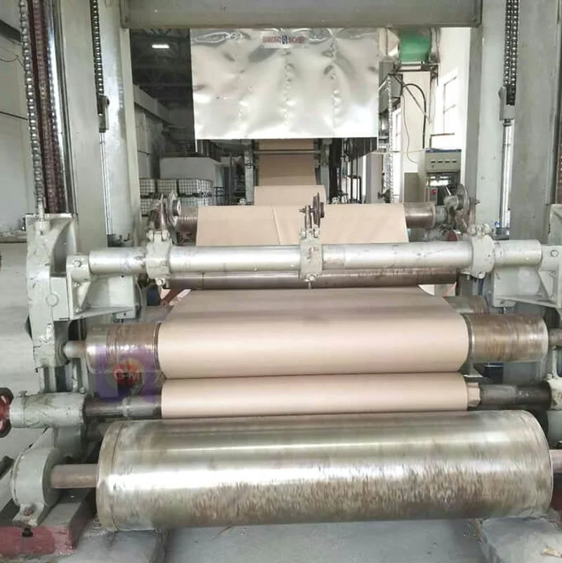 Golfkarton Productielijn, Winstgevende Projecten 2400Mm Afval Kartonnen Doos Pulping Kraft Gegolfd Papier Making Machine