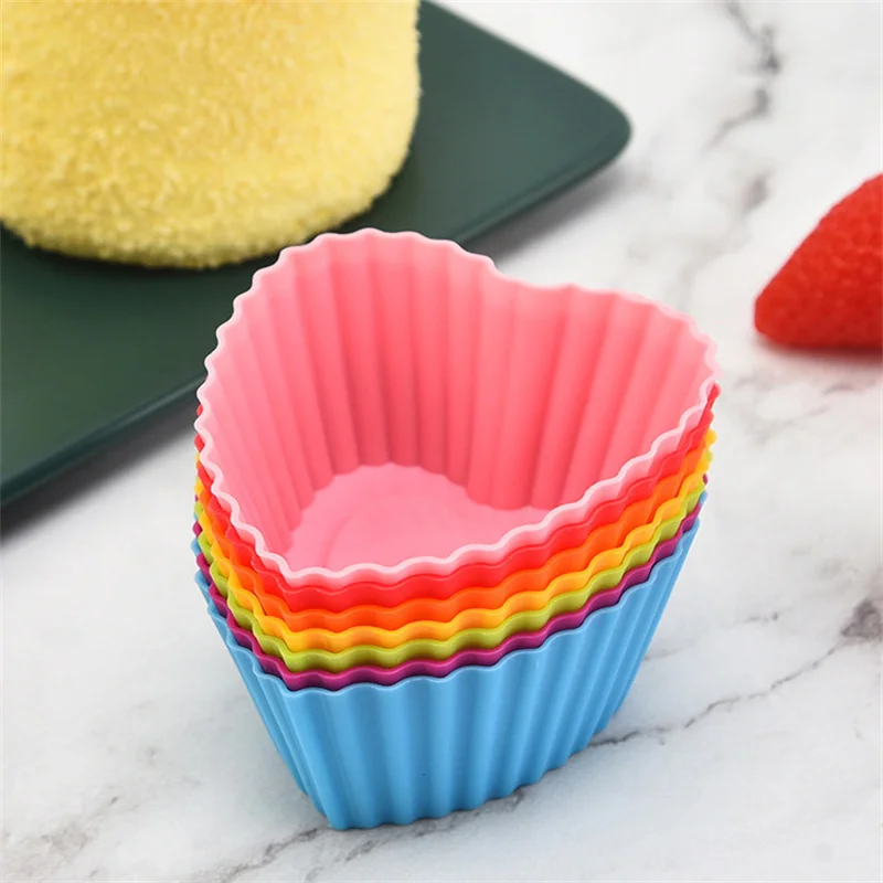 1Pcs Colorful Silicone Cupcake Liners Reusable Baking Cups Nonstick Easy Clean Pastry Muffin Molds Heart-shaped