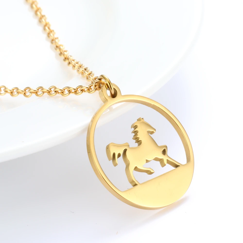 

Cross-border hollow horse European and American personality commuting horse brand Amazon fashion stainless steel necklace