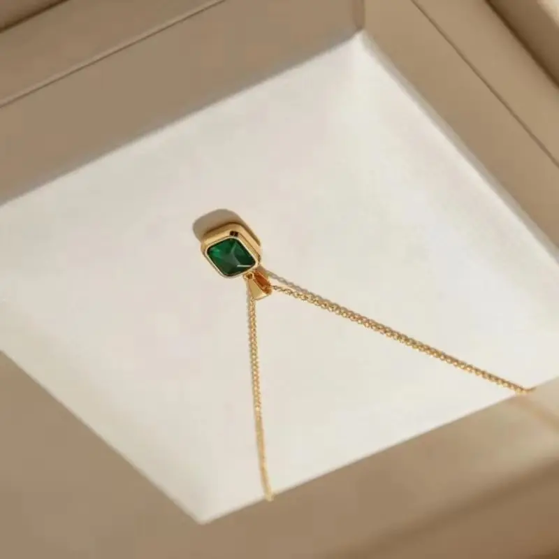

2026 New Fashion Minimalist Pendant Necklace Women's Design Light Luxury High-end Feeling Collarbone Chain Jewelry