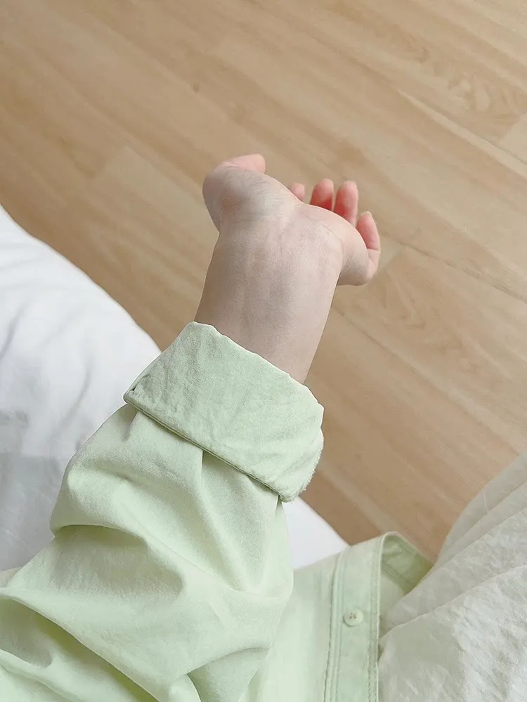 

Весенняя новинка: женская белая рубашка с длинным рукавом, зеленая, из чистого хлопка, универсальная, для ношения как под одеждой, так и поверх, дышащая, комфортная.