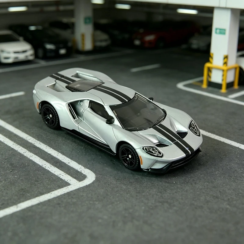

CCA 1:64 simulation Ford GT 2017 alloy car model mini small car model ornament collection decoration gift