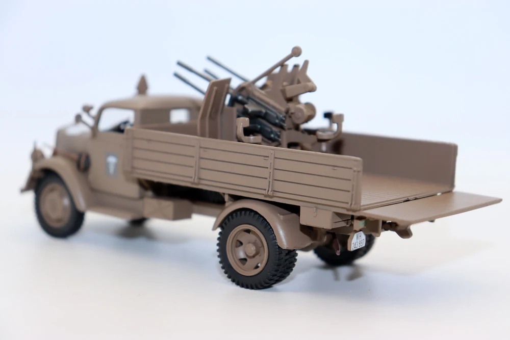 New Altaya 1/43 Scale Opel Blitz 3,6-36S(Kfz.305)  DAK 1941 Military Ambulance Truck Diecast Model for collection Gfit