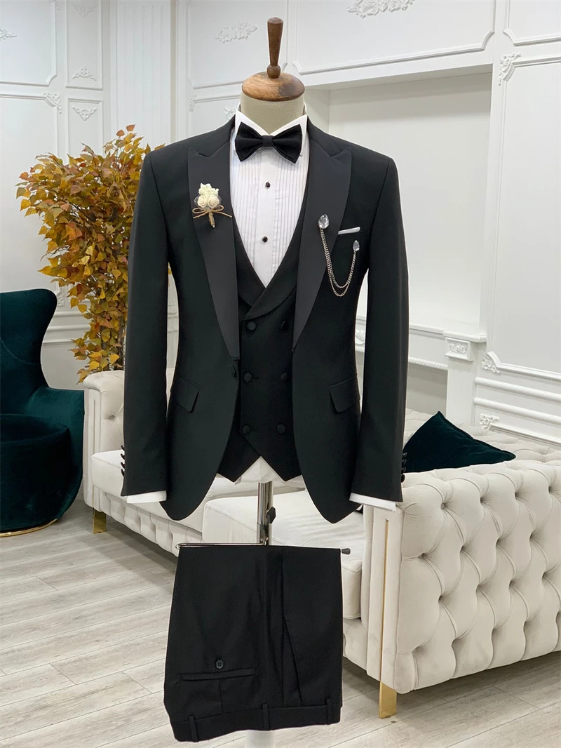 Oversized Mens Tuxedo Groom Suit Pointed Lapel Italian Cut Slim Fit Jacket Vest Trousers Formal Party Male Suits