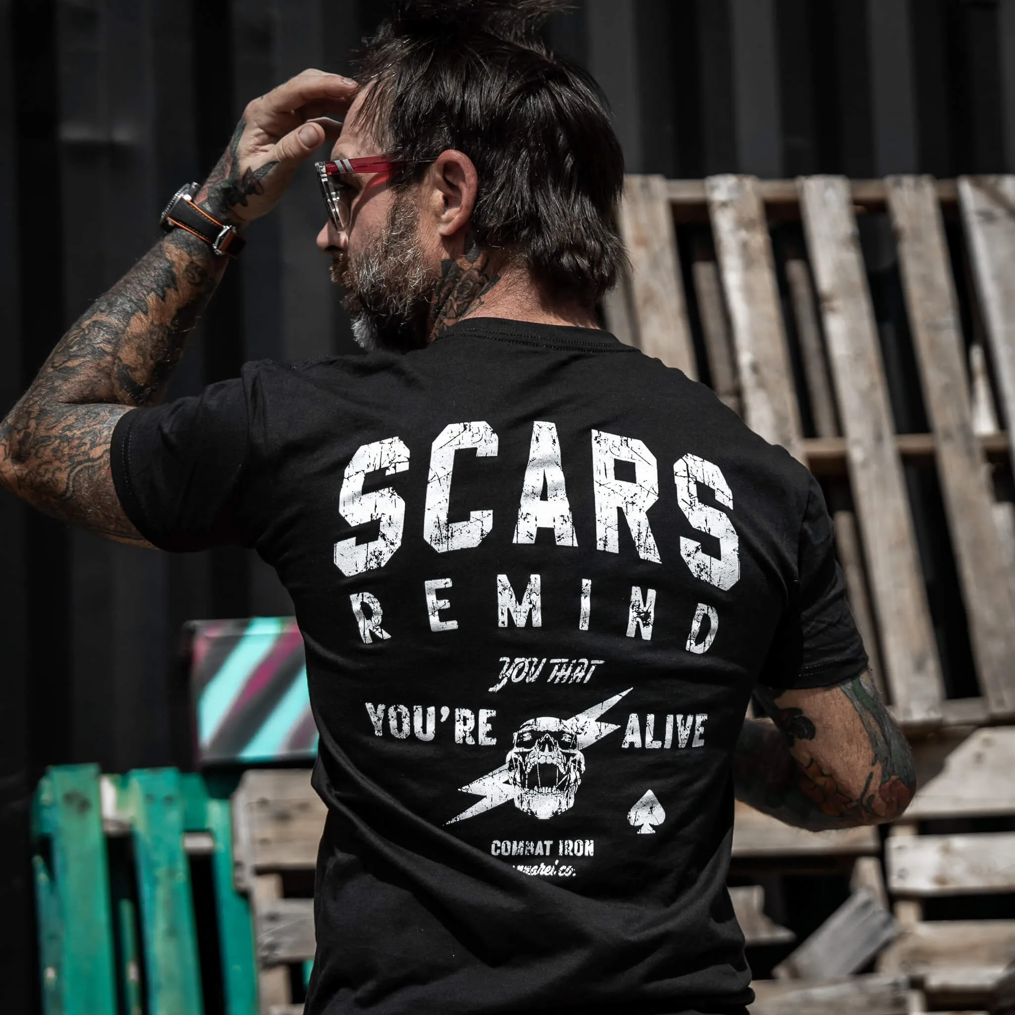 

Scars Remind You That You're Alive Men's T-Shirt High-end Luxury Is for Both Men and Women Top Y2k Graphic 2025 Summer Hot