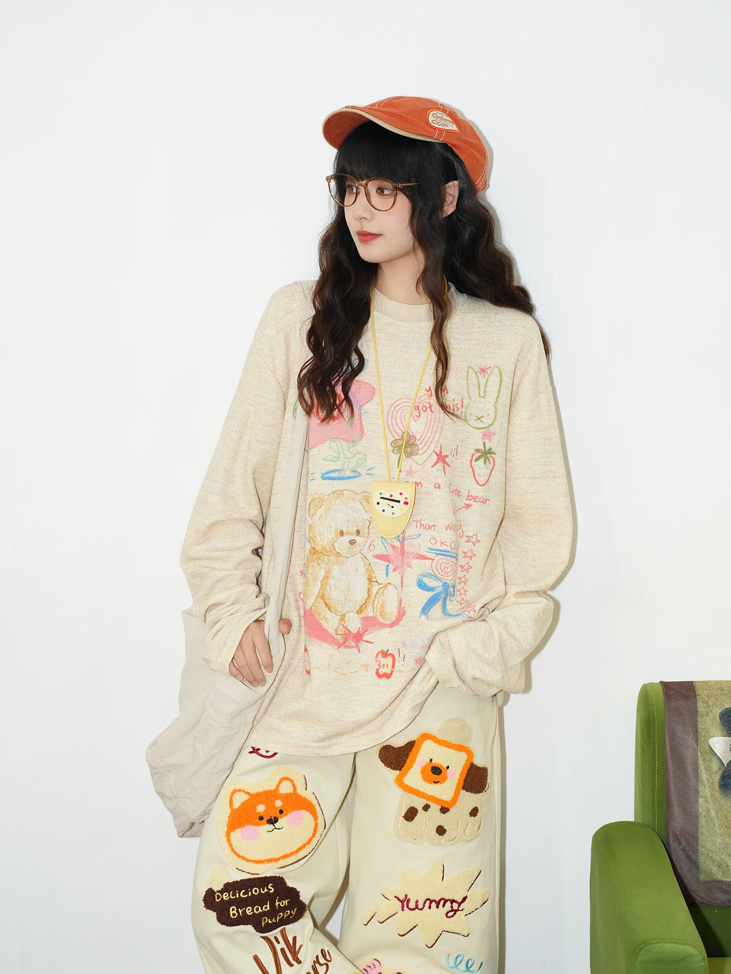 Hand-Drawn Graffiti Polar Bear Print Long Sleeve T-Shirt Women's Thin Loose Lazy Style Base Shirt Top Casual Fashion