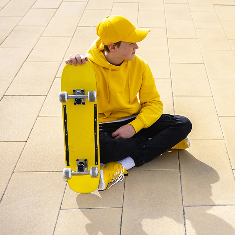 

4Pcs Skateboard Anti-Collision Rib Bone Replacement Strips Durable Plastic Wear-Resistant Sturdy Professional Longboards Rails