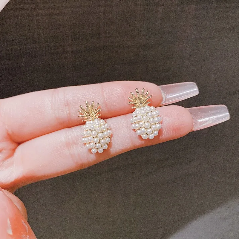 Fashionable Light Luxury Imitation Pearl Pineapple Stud Earrings For Women Niche Versatile Women's Street Style Earrings Jewelry