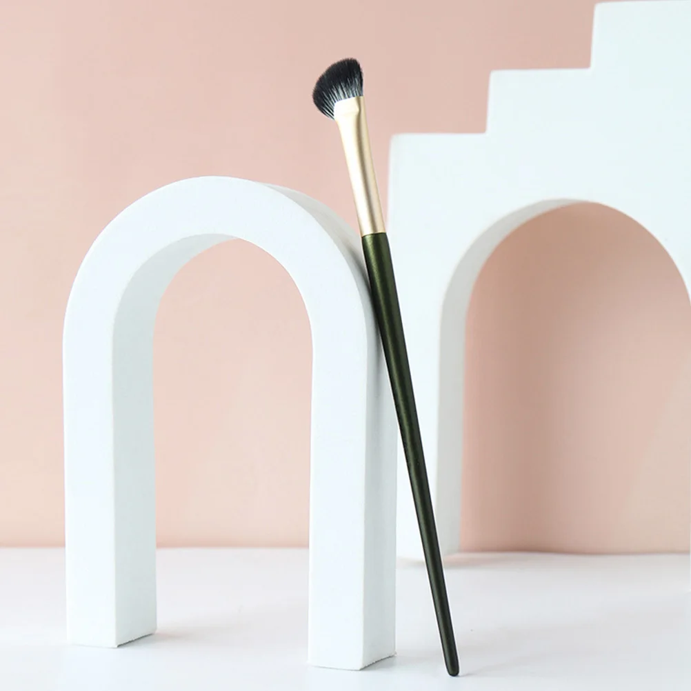 

2pcs Green Wood Handle Black White Bristles Nose Shadow Makeup Brushes for Contour Blending Tool Facial Cream Applicator