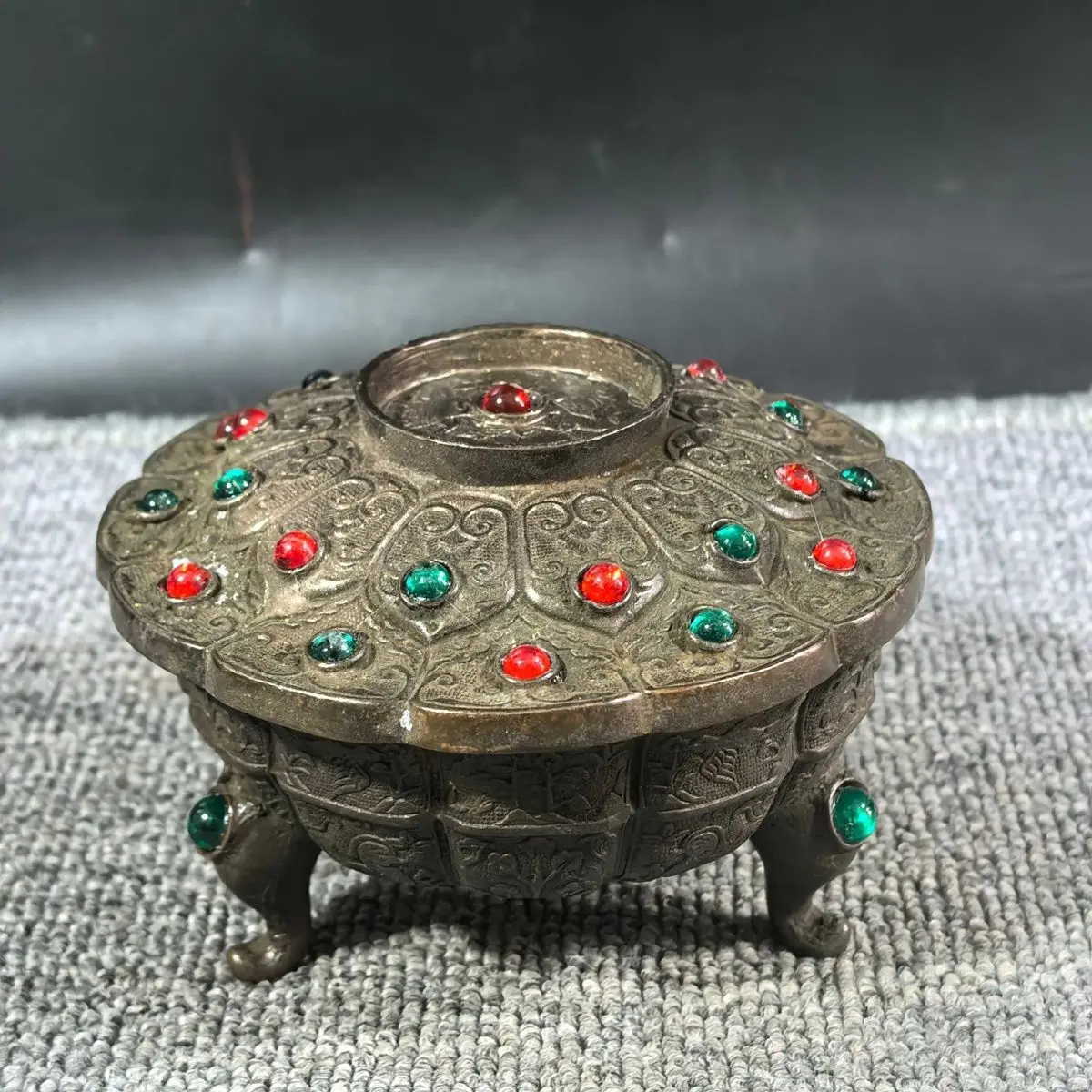 Collection, Datang Zhenguan annual auspicious beast incense burner handicrafts home ornaments weigh about 630 grams
