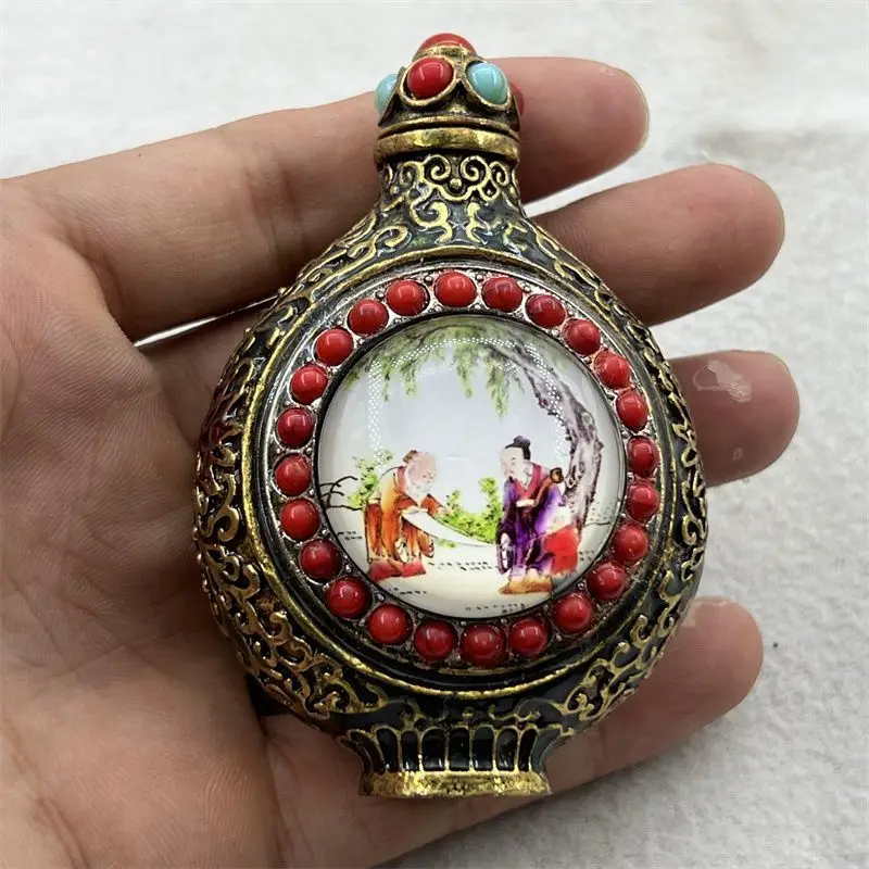 Retro Chinese chess Snuff Bottle mini bottle