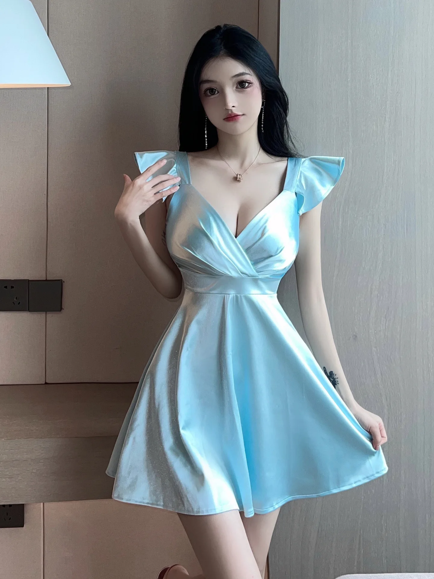 2023 Summer Women's Sexy Temperament Silk Satin Deep V Low Cut Waist retraction backless Solid Color Fashion A-line Dress 0JNG