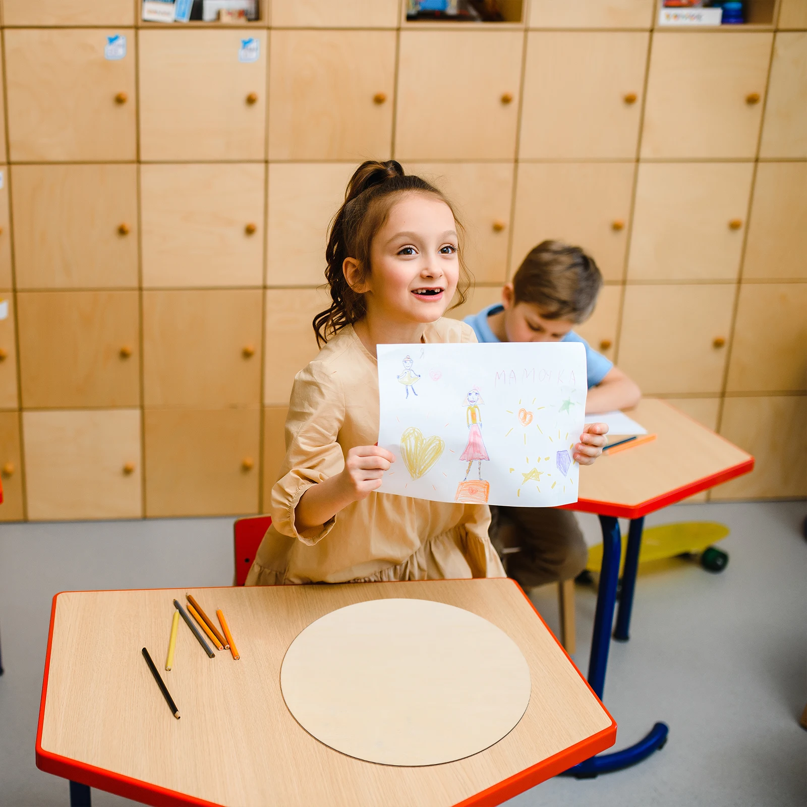 

4 Pcs Wooden Blackboard Door Sign Round Discs for Crafts Whiteboard Display Slices Hangers Signs Blank Decorations