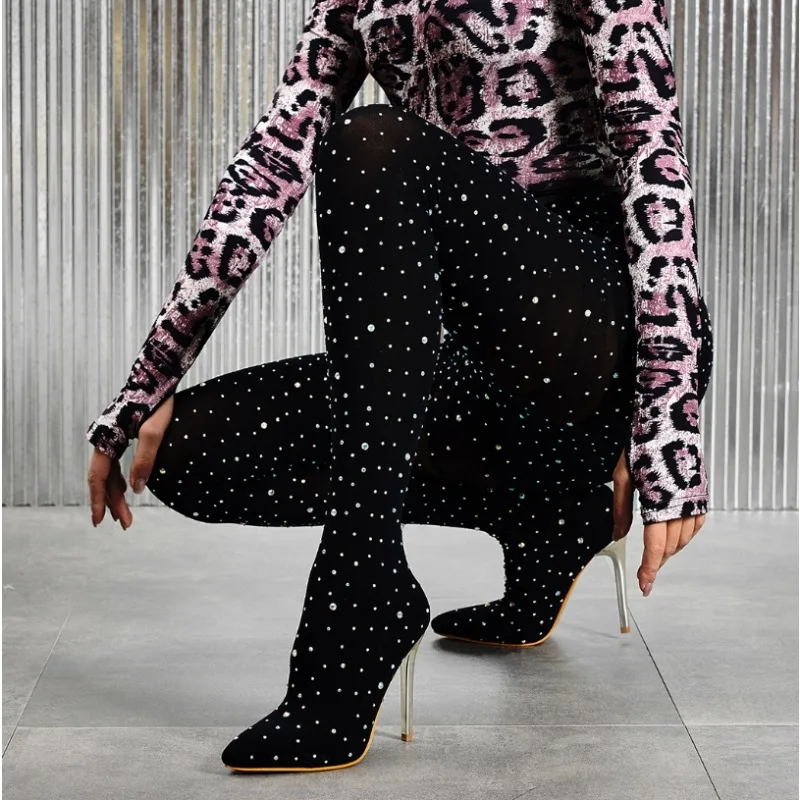 

Модные джинсовые ботинки, эластичные женские высокие сапоги на высоком каблуке с острым носком, эластичные ботинки на высоком каблуке со стразами и острым носком