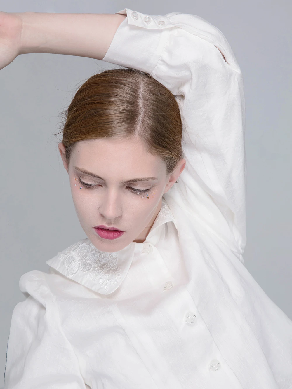 

Женский повседневный костюм ODD PSYCHE из шелка, льна и хлопка с цветочным воротником, 3D-вышивкой, оригинальным дизайном, пуговицами и длинными рукавами