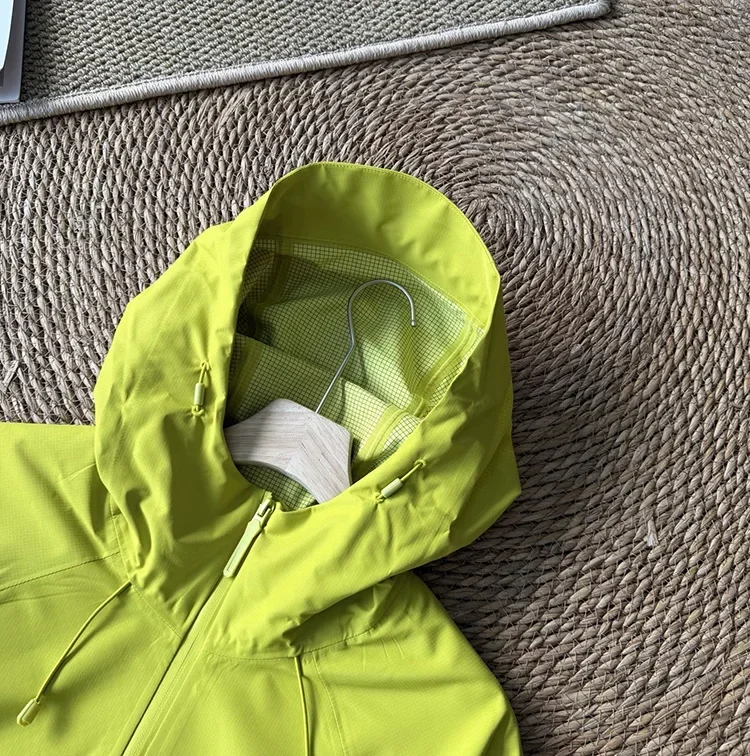 Unisex Windbreaker-Jacke mit Kapuze in Unifarbe – Leichte Reißverschluss-Oberbekleidung für Herbstfahrten und Outdoor-Aktivitäten – Detail 14