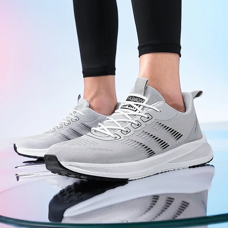 Men's Running Thick-soled Height-increasing Color-blocking Four-season Style Large-sized Lace-up Low-top Round-toe Sports Shoes