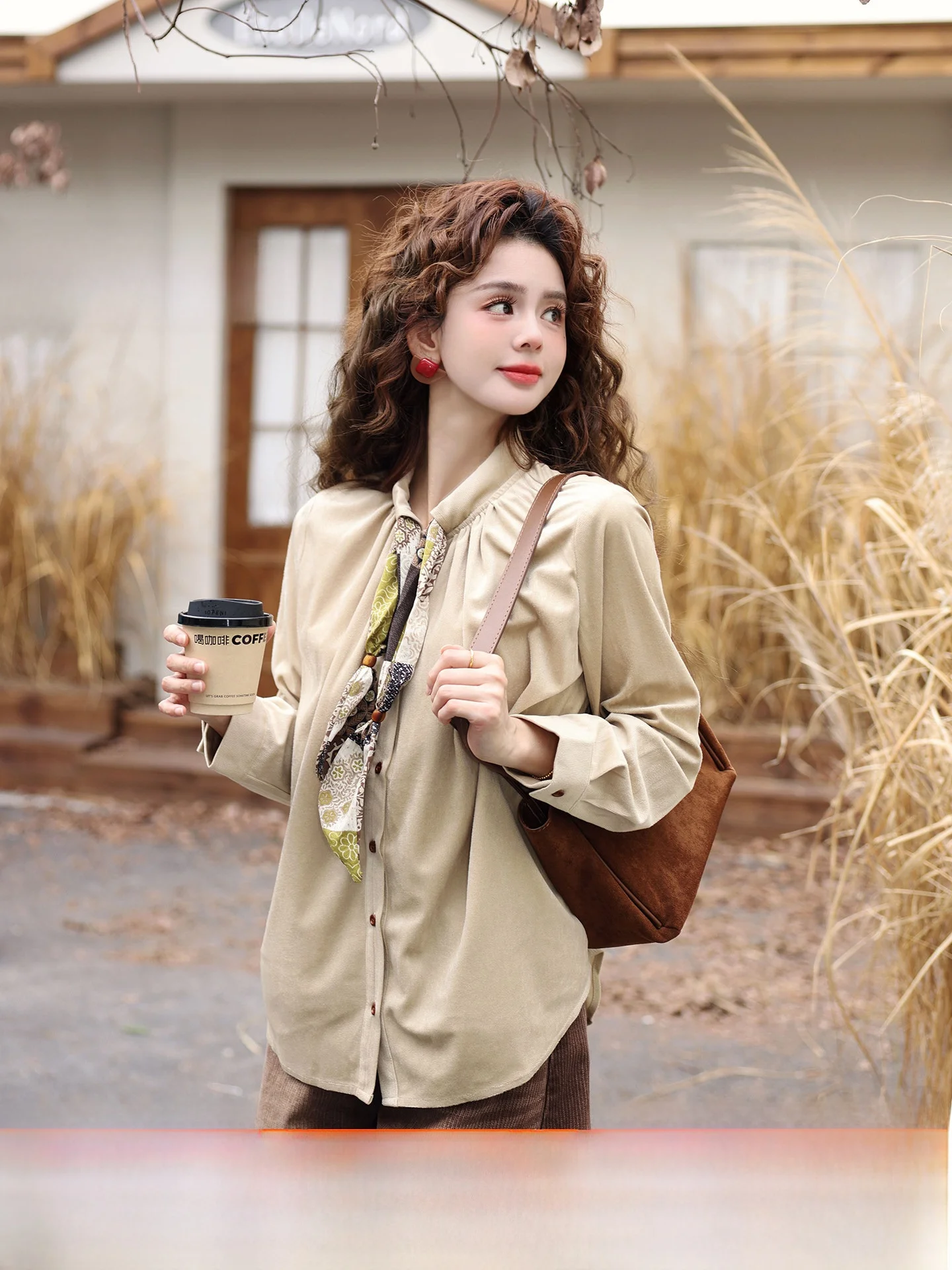 

Chen Jiajie Sail adow Canal Retro Hong Sle Long Sve Women's Loose Versatile Personali Top Polyester Fiber Breathable...