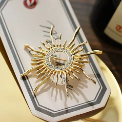 Vintage Baroque Style Sun Shape Brooches Exquisite Ring Rhinestone Sun God Brooch Pins Men Women Coat Accessories