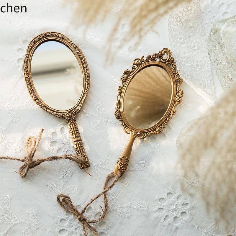 ZMLhandheld mirror with handle - princess portable makeup mirror, exquisitely decorated
