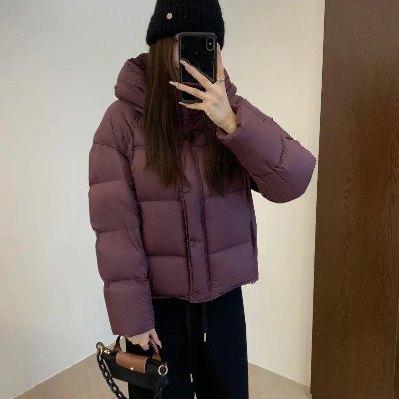 سترة نسائية أوروبية لخريف وشتاء 2025 سترة فضفاضة مضادة للرياح بغطاء للرأس دافئة وخفيفة الوزن #1