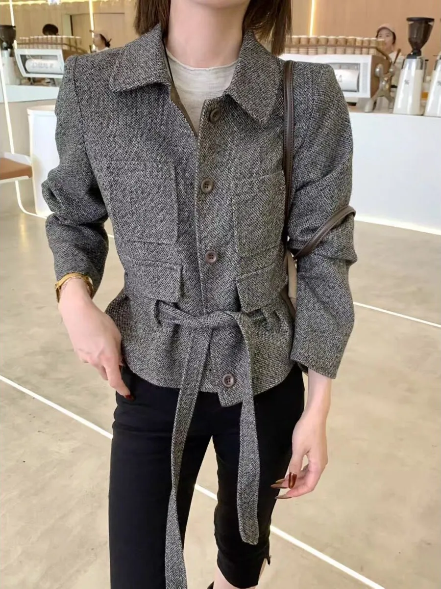Korean Style Short Woolen Coat Women's Winter New Fashion Small Size Great Look High-End Feel Short Length Polyester Fiber