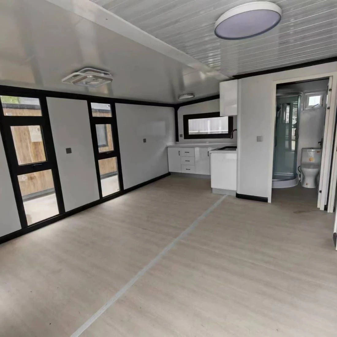 Prefab Container House Cabin Folding Mobile Home Double Wing 20ft 40ft Container Houses Villa Expandable Container House Spain