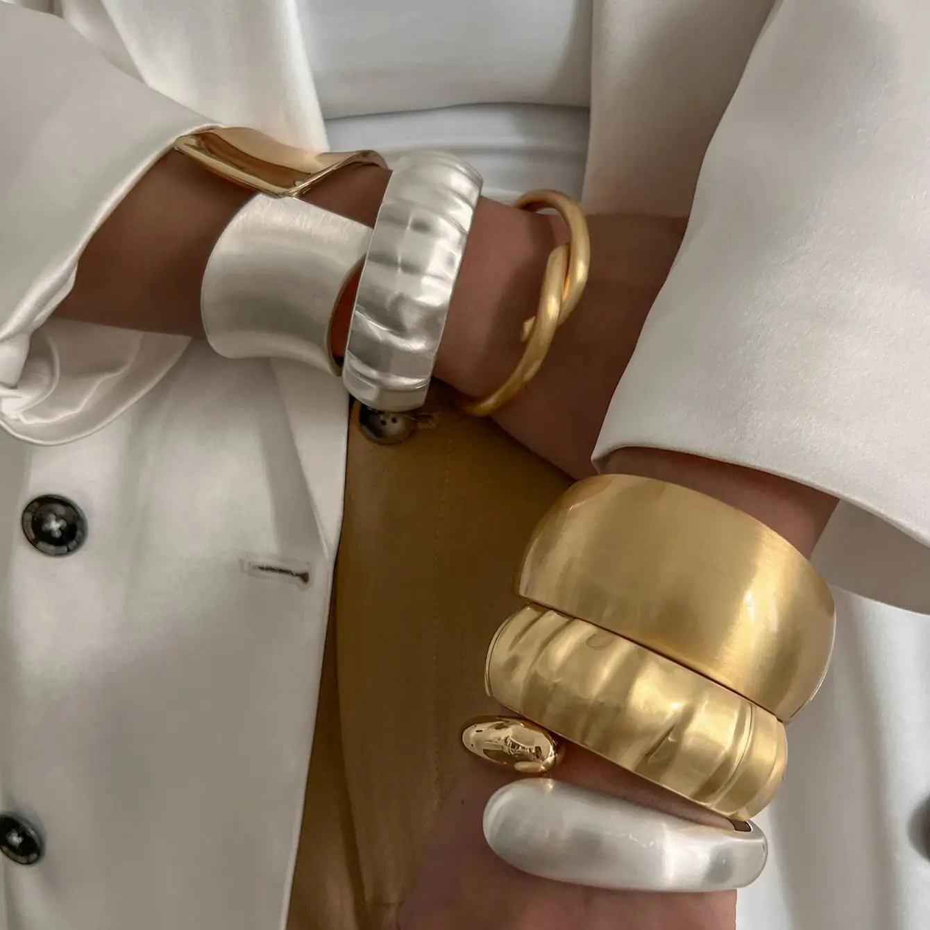 KunJoe-Bracelets de printemps géométriques irréguliers pour hommes et femmes, design hip hop, document doré, bracelet à manchette ouverte, bijoux unisexes, 6 styles, nouveau