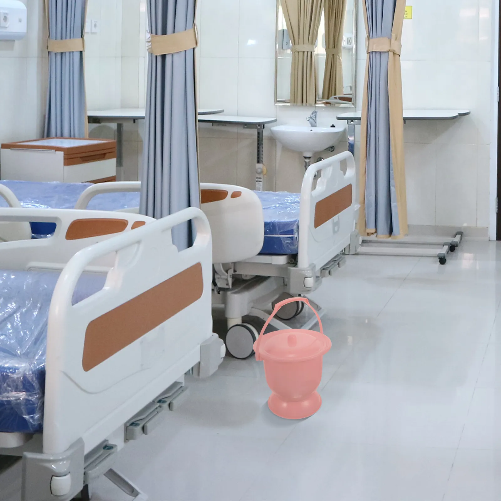 

Chamber Pot Plastic Urine Bucket With Lid Portable Bedpan For Elderly Home Use Night Urine Pot Bathroom Urinal Bedroom Camping