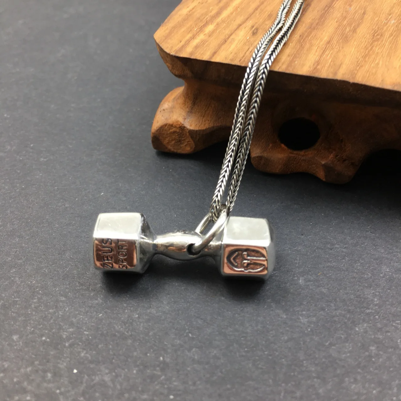 Trendy brand dumbbell necklace men's trendy simple sterling silver pendant personality fitness sports barbell pendant