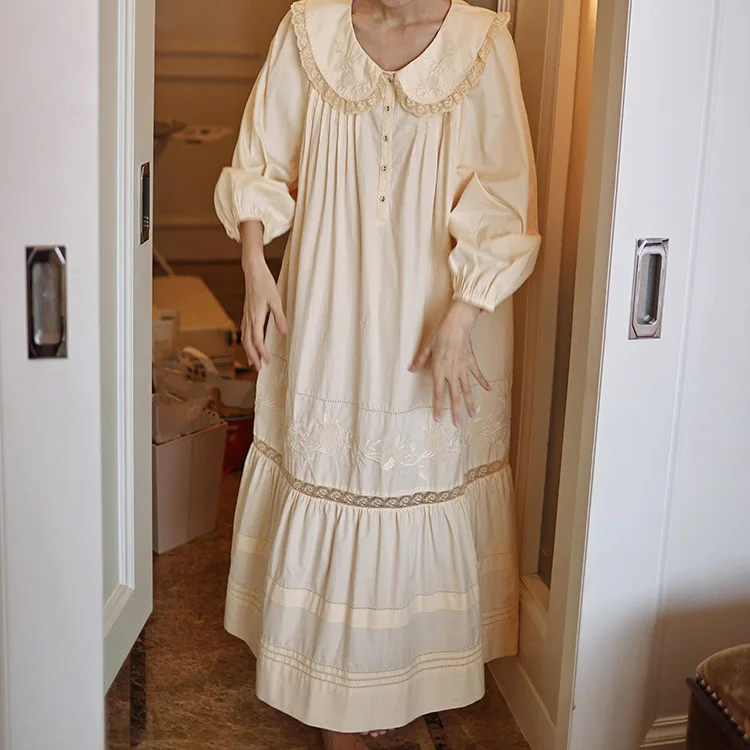 

Women Vintage Fairy Nightgown Princess Sweet French Nightgown Autumn Cotton Embroidered Cute Nightgowns Sleepwear for Girls