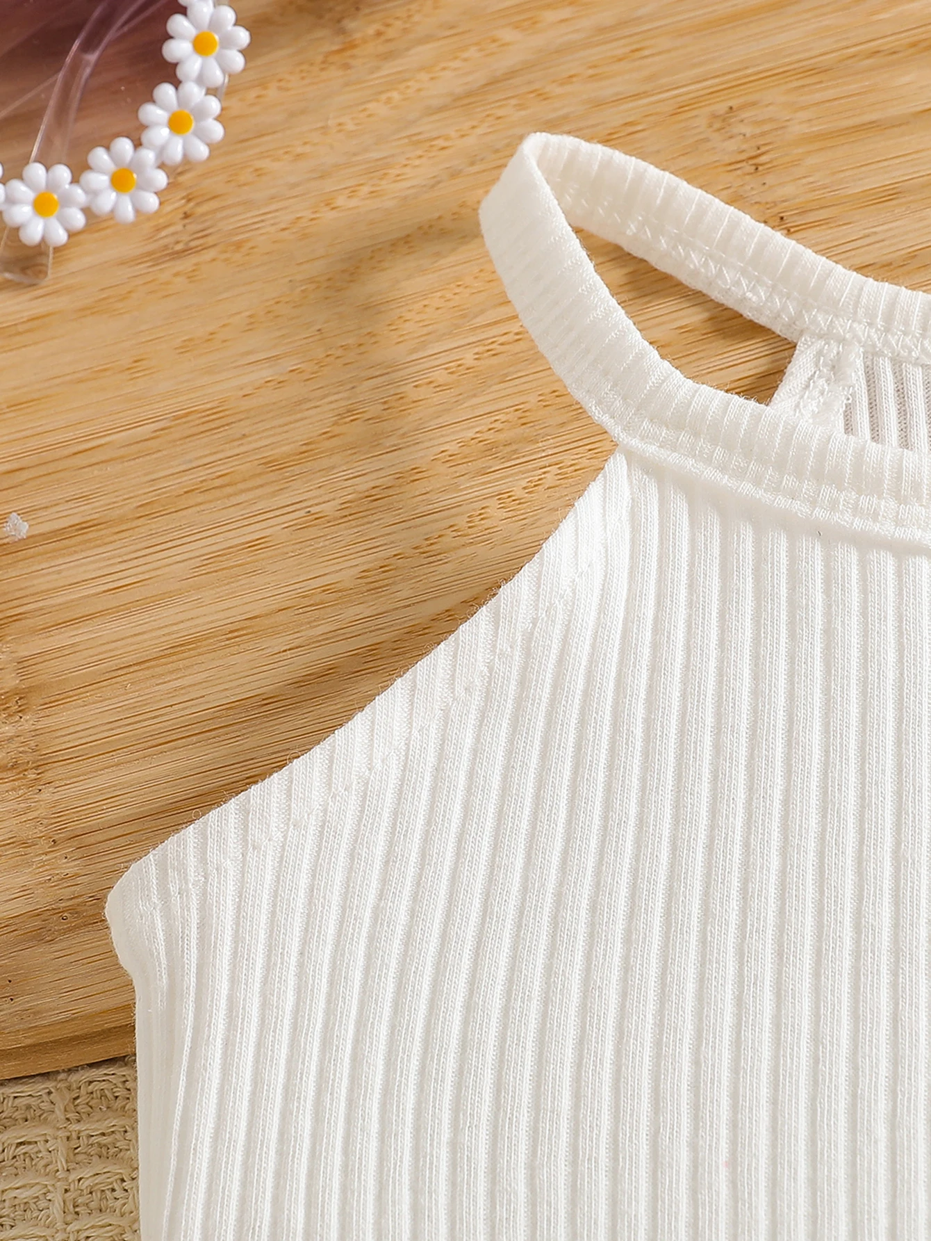 Conjunto de dos piezas de moda para niña con cuello colgante, Top sin mangas y falda corta con decoración de lazo