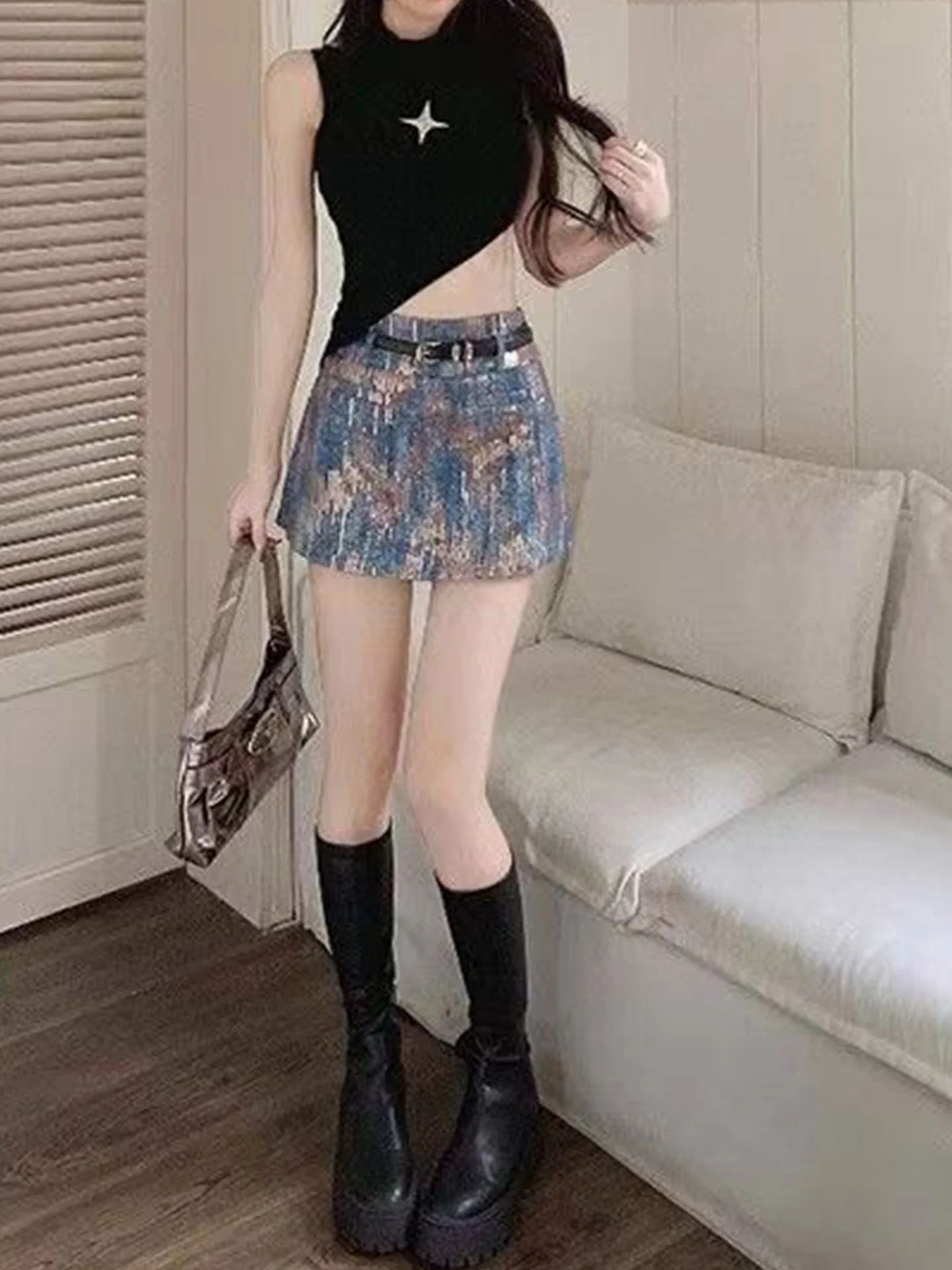Vintage High Waist Denim Mini Skirt for Petite Women, Unique Designer Slim Fit Flattering Versatile Elegant A-Line Short Skirts