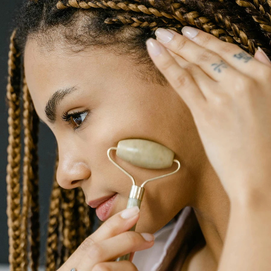 1pc Natural Jade Face Roller Massager Face Lift Slimming Anti-Aging Wrinkles Massage Tool Skincare Beauty Body Relax Massager