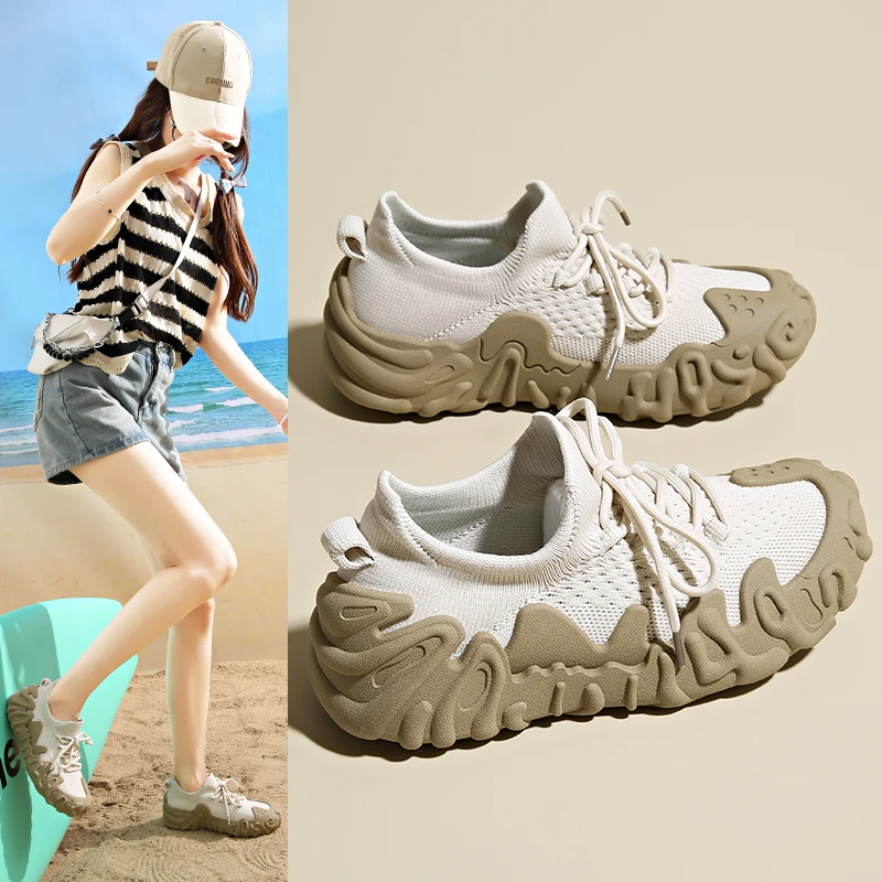 

Spring and Summer New Flying Mesh Shoes Soft Sole Lightweight Sports Casual Shoes Anti-slip Wear Women Casual Shoes