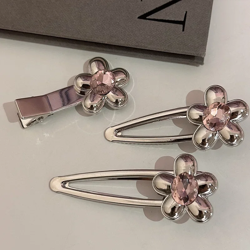 

Sweet Sparkling Pink Rhinestone Flower Hair Clip Korean New Barrettes Trendy Metal Hairpin Hair Accessories for Girls Headdress