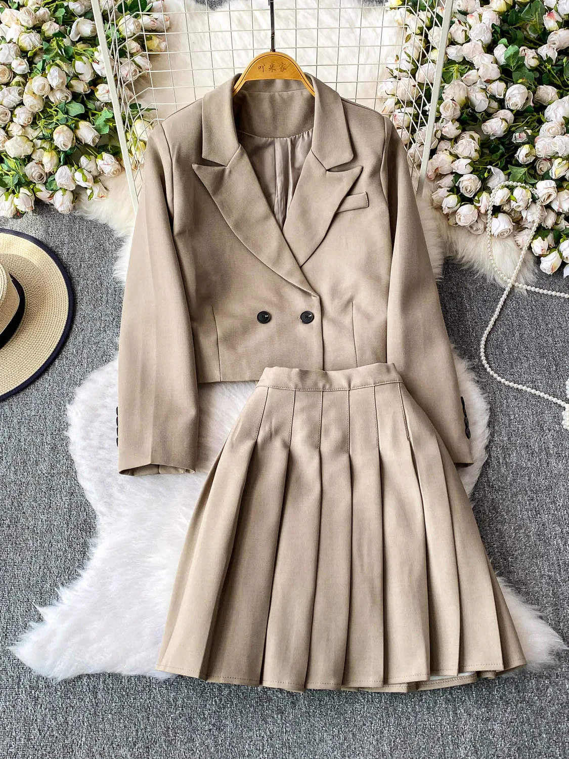 

Faionable Two-Piece Suit Set with Tailored Jaet And High-Waisted Skirt Anti-Light ort Coat with Two Buttons for Women