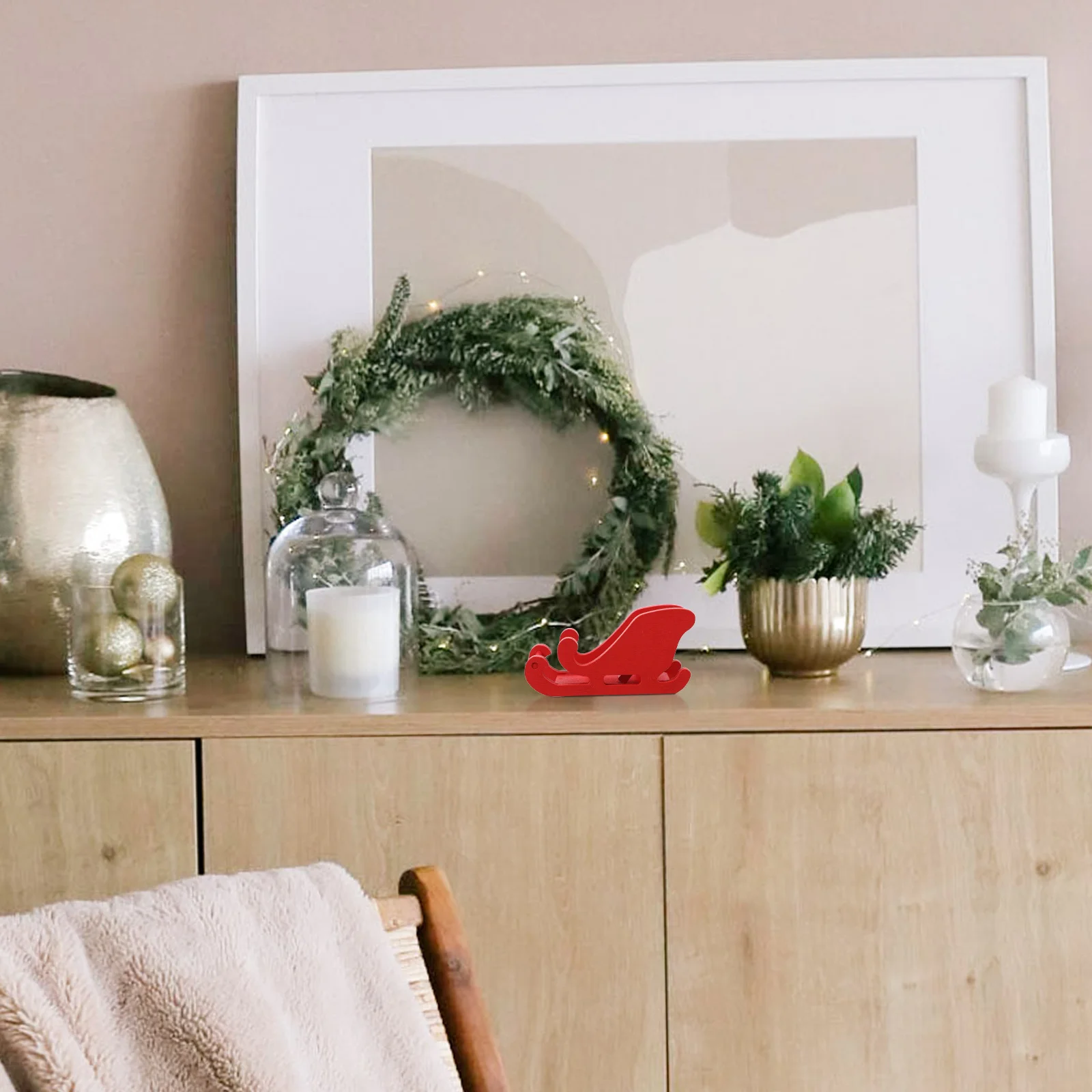 

Wooden Sleigh Ornaments Intricate Craftsmanship Christmas Tree Hanging Decor Versatile Placement Festive Centerpiece