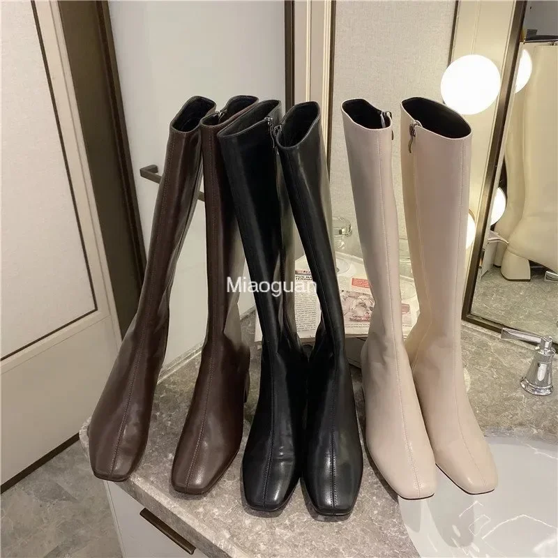 Botas de couro PU na altura do joelho com salto grosso para mulheres, botas longas quentes, sapatos femininos, zíper macio, moda inverno 2023