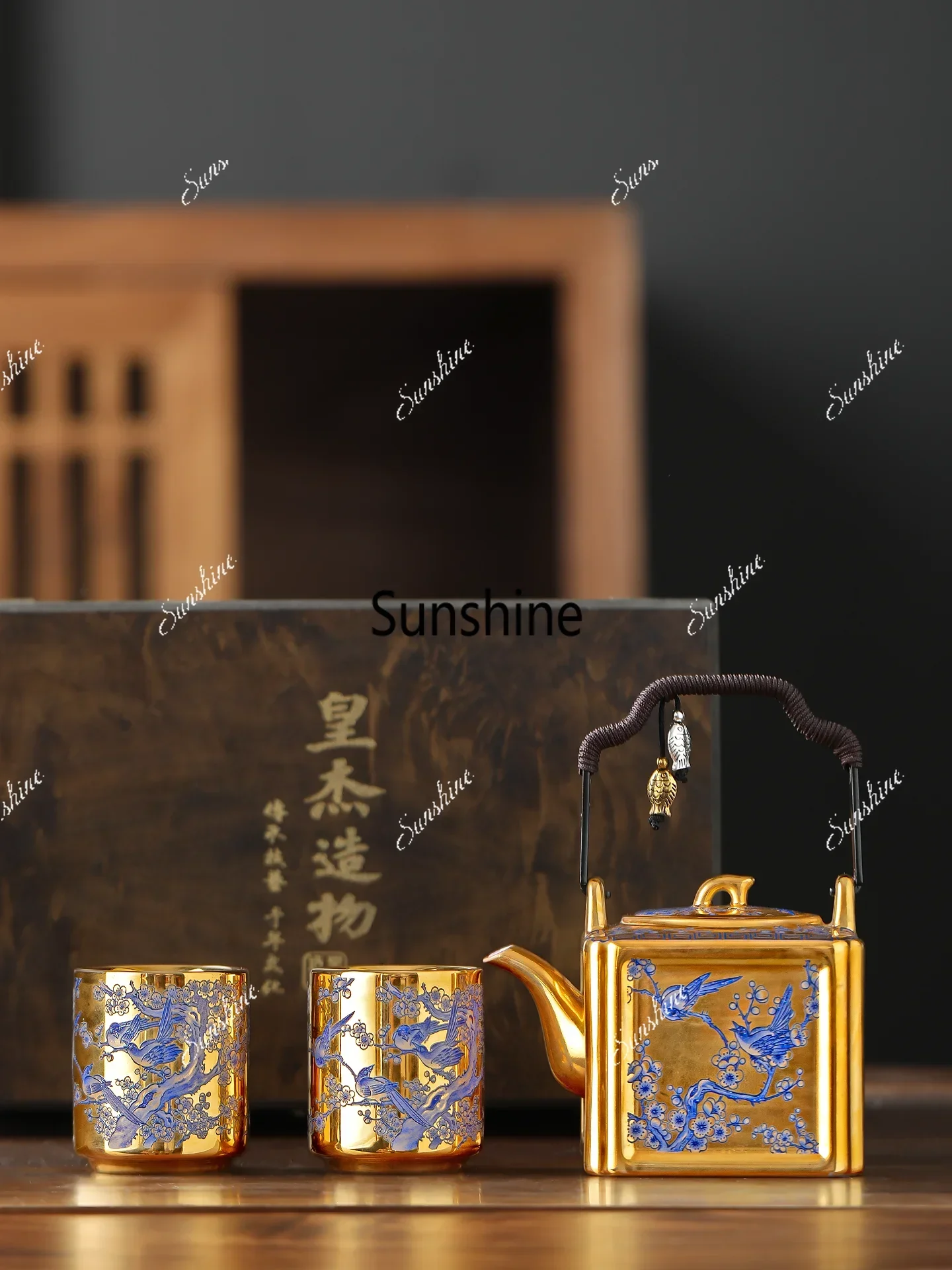 One pot and two cups of kung fu tea set to give gifts to elders, leaders and teachersT*