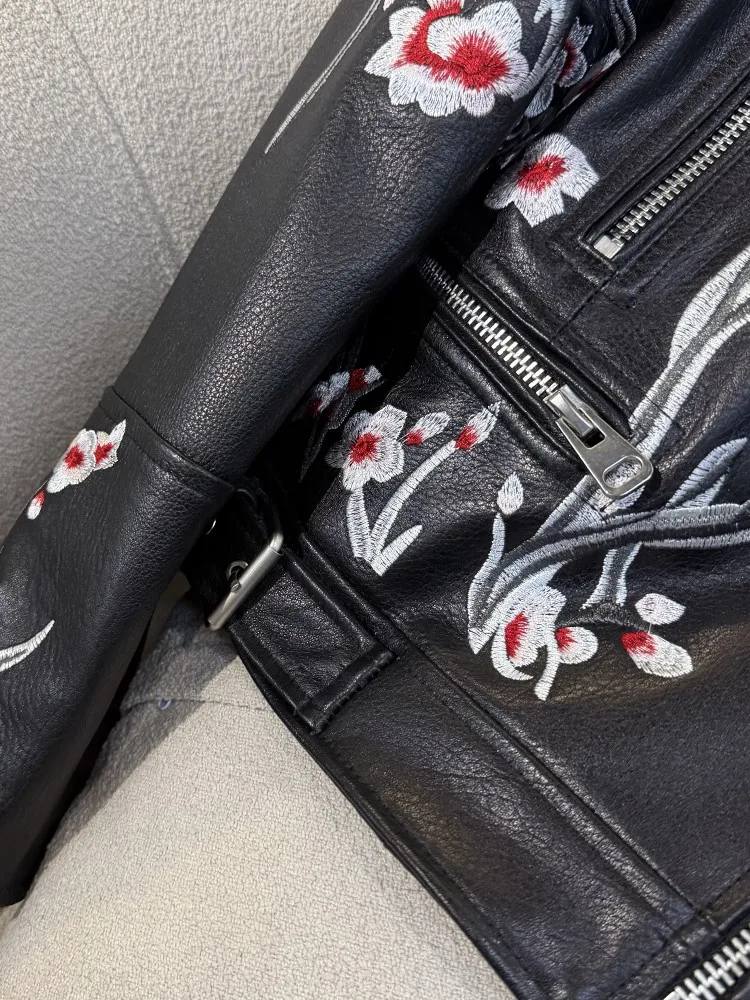 Chaqueta de cuero genuino con cremallera y solapa para mujer, estilo Retro, Color sólido, manga larga, piel de oveja, ropa de abrigo ajustada bordada para motocicleta