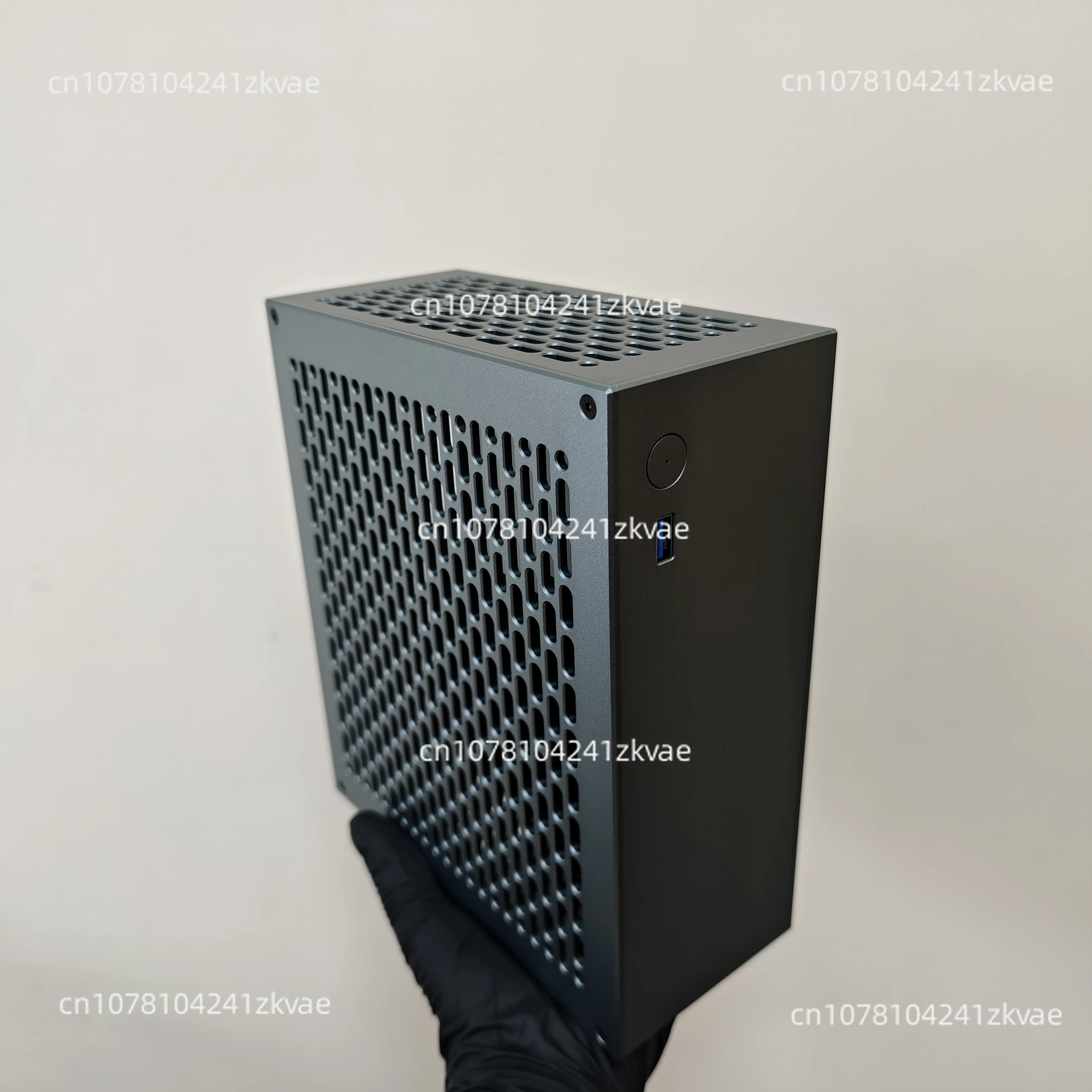 V40 Chassis, Plug-in 4060 Graphics Card Itx Chassis with Built-in 300 Watts Power Supply