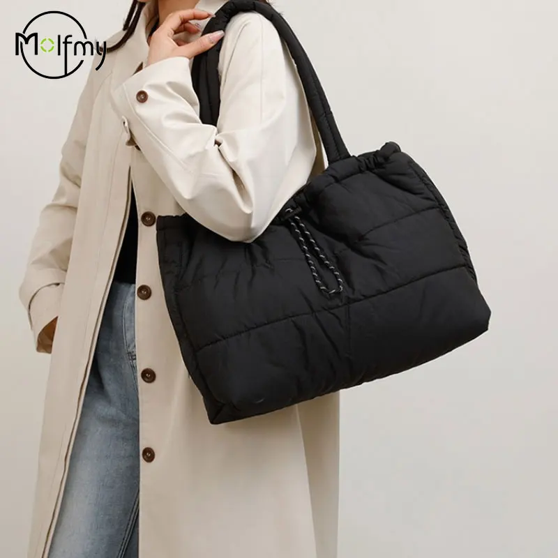 

Fashion Shoulder Down Bag Soft Dacron Crossbody Handbag Puffy Tote Bag Fashion Women Underarm Bags Handbags Purses Winter 2025