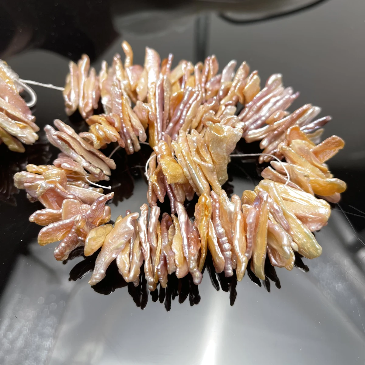 

Natural Freshwater Pearl 7x18–8x20mm Orange Pipa Pearl Irregular for Jewelry Make DIY Necklace Earring Bracelet Accessory Women