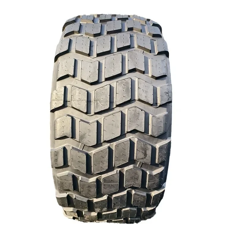 

24R20.5 tire 24R20.5 oilfield desert transportation wide-body truck all-steel radial tire