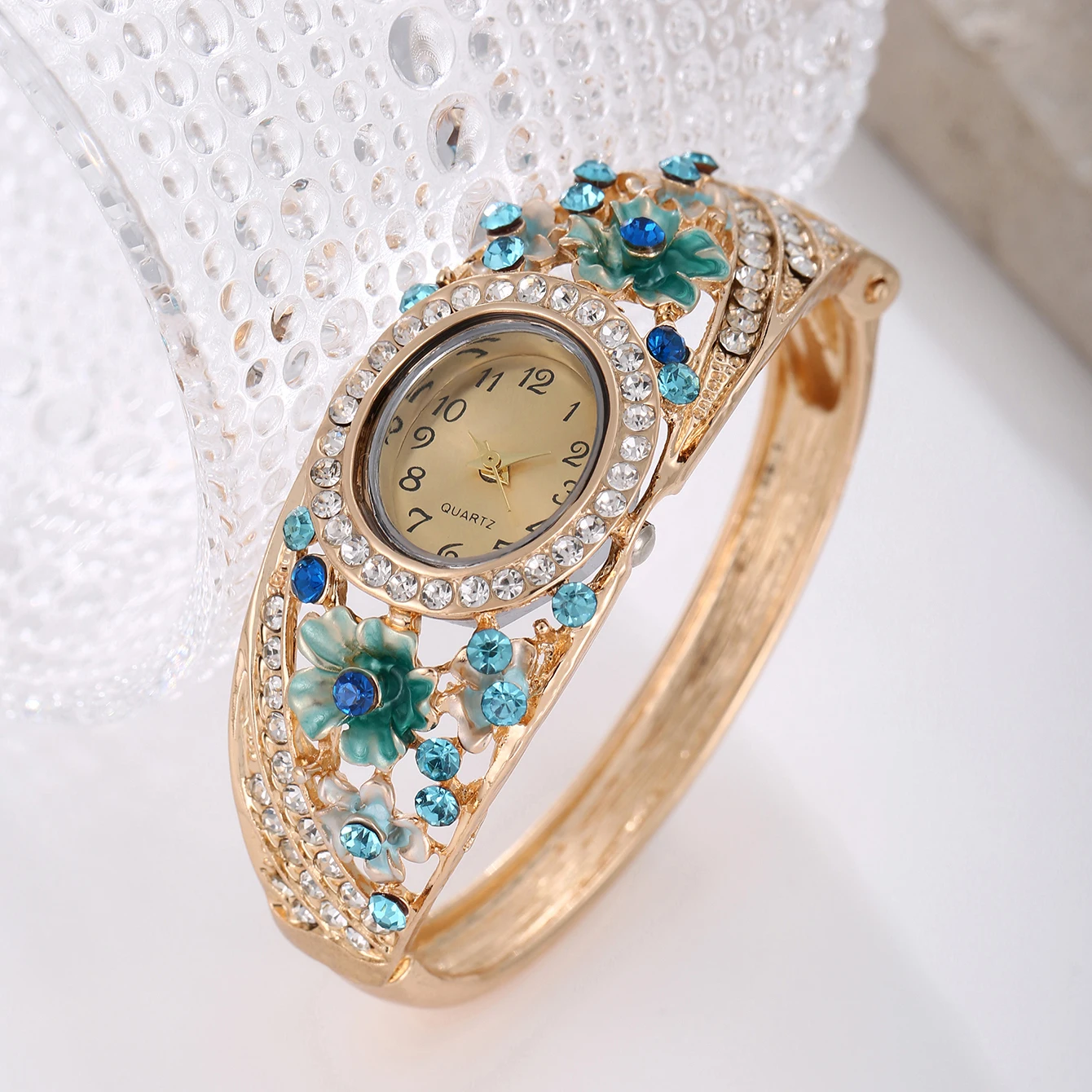 5pcs new trendy women\'s palace style 3D flower inlaid diamond trendy versatile bracelet watch