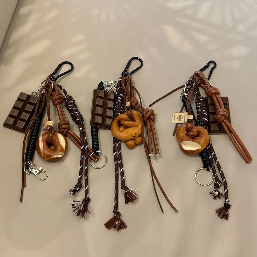 Autumn and winter brown lovely alkali bread Korean ins bag pendant chocolate climbing rope key chain decorative chain hand